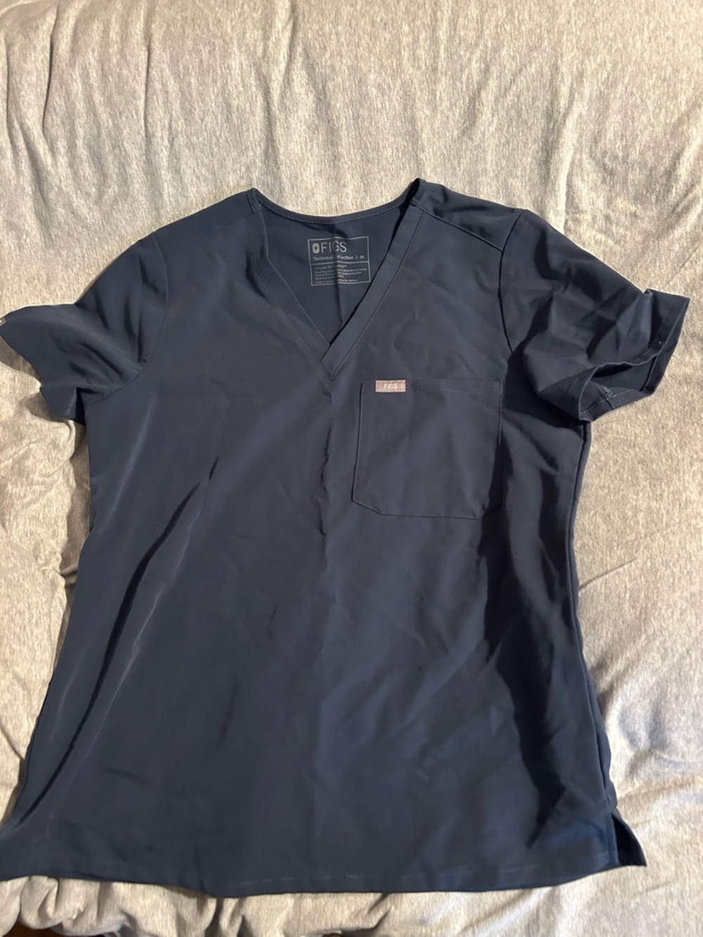 Figs one pocket scrub top